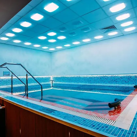 Lagoon 706 * Bukareszt