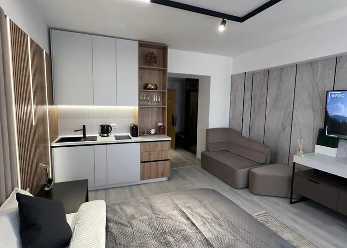 Lagoon 706 * بوخارست