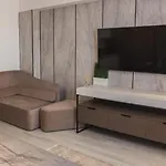 Lagoon 706